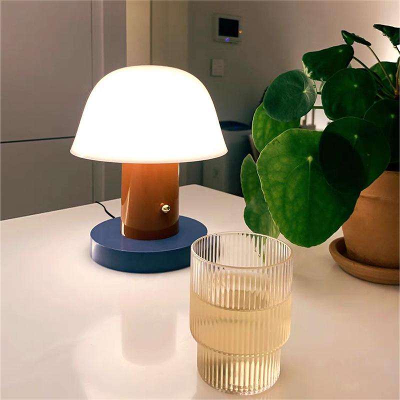 GlowFungi – Unique Table Lamp with a Playful Mushroom Design
