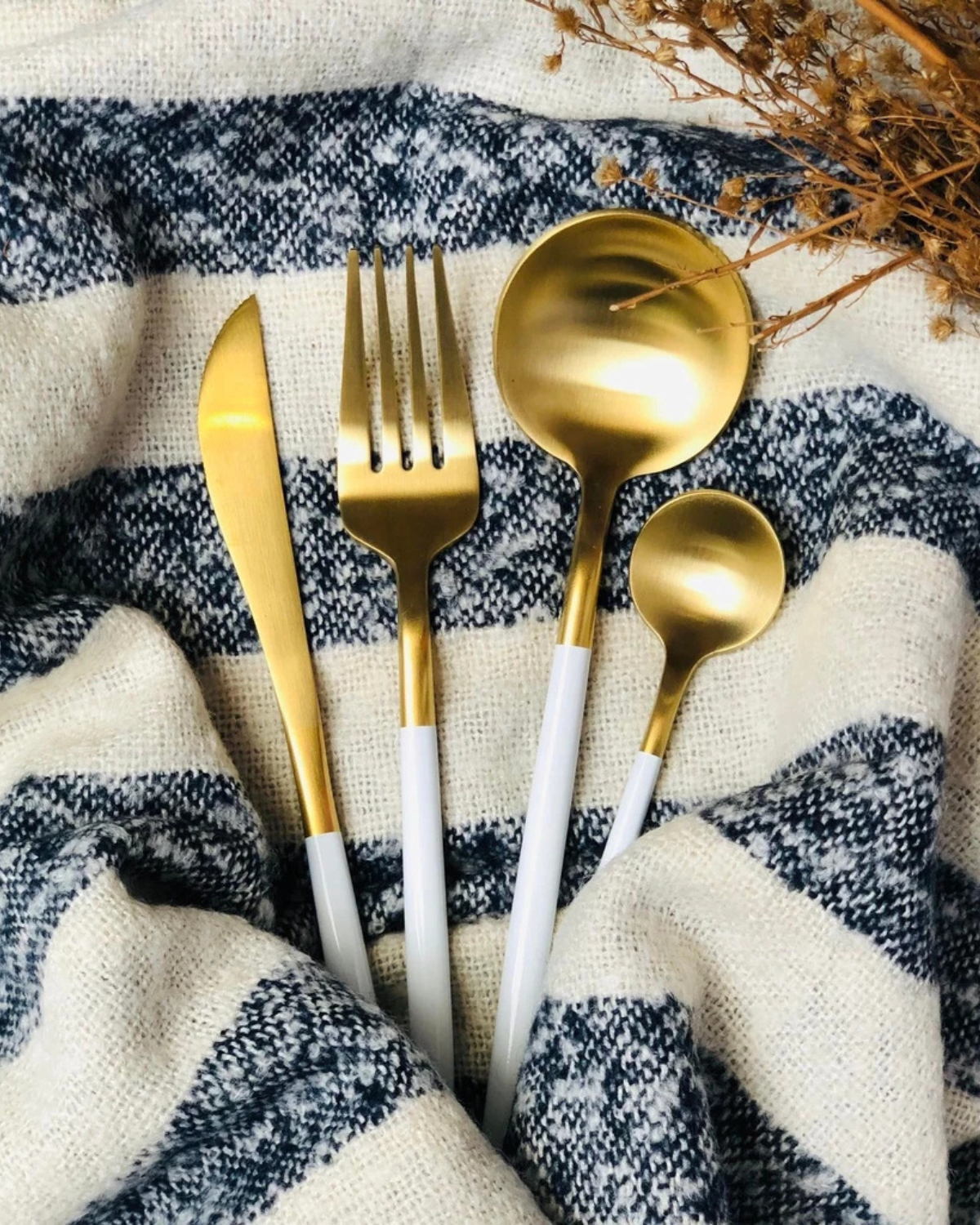 La Lumine – Luxury Cutlery Set with Gold Accents & Matte Black Handles