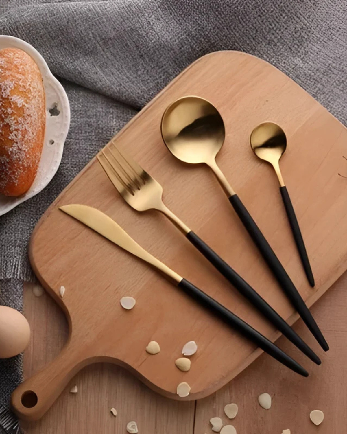 La Lumine – Luxury Cutlery Set with Gold Accents & Matte Black Handles