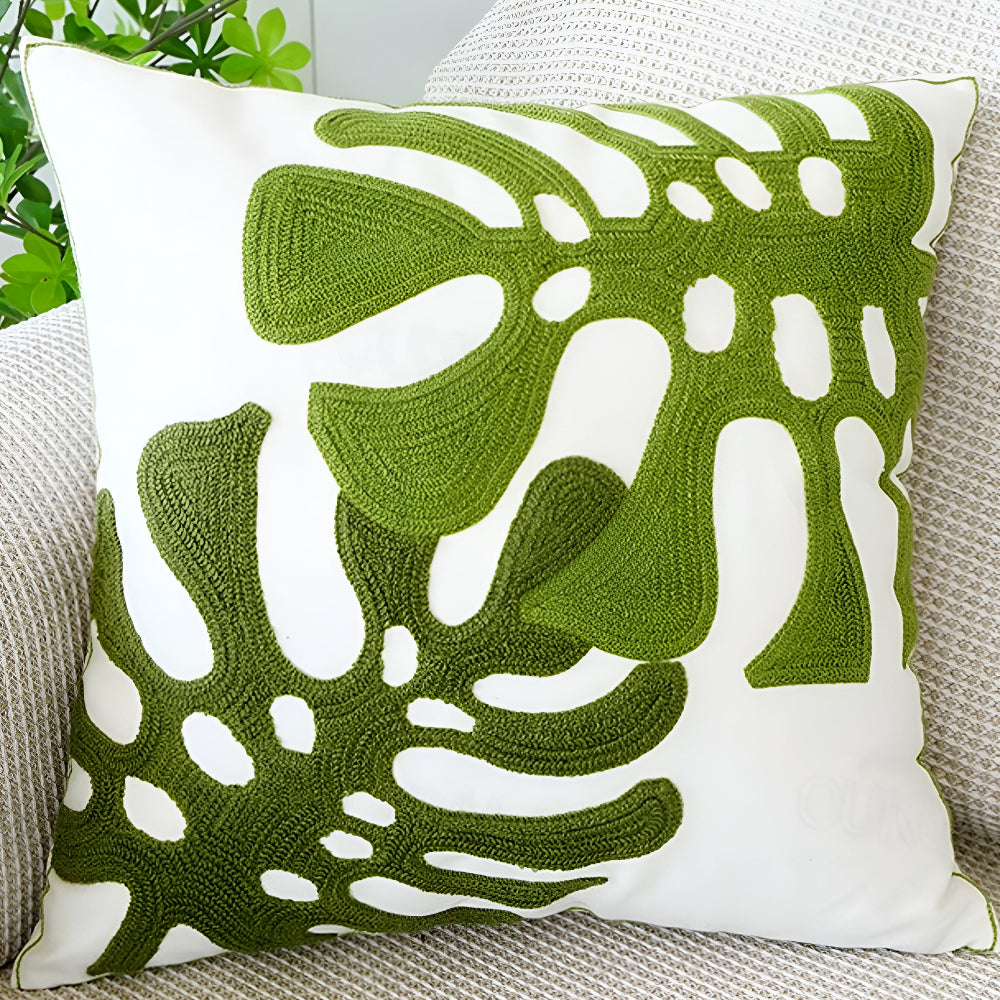 LeafLuxe Pillowcase – Stylish Natural Elegance for a Fresh Interior