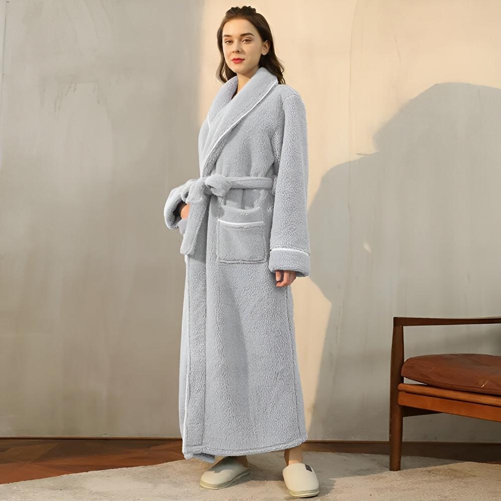 VeluLuxe – Elegant Flannel Bathrobe with Ultimate Comfort