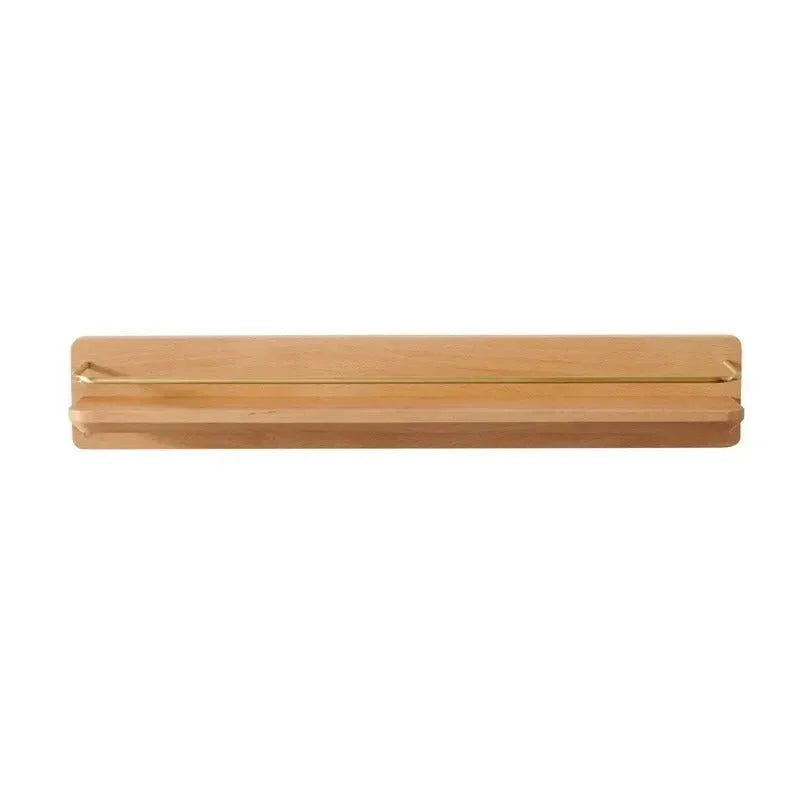 Houten Wandplank voor Badkamer met Gouden Railing en Handdoekstang