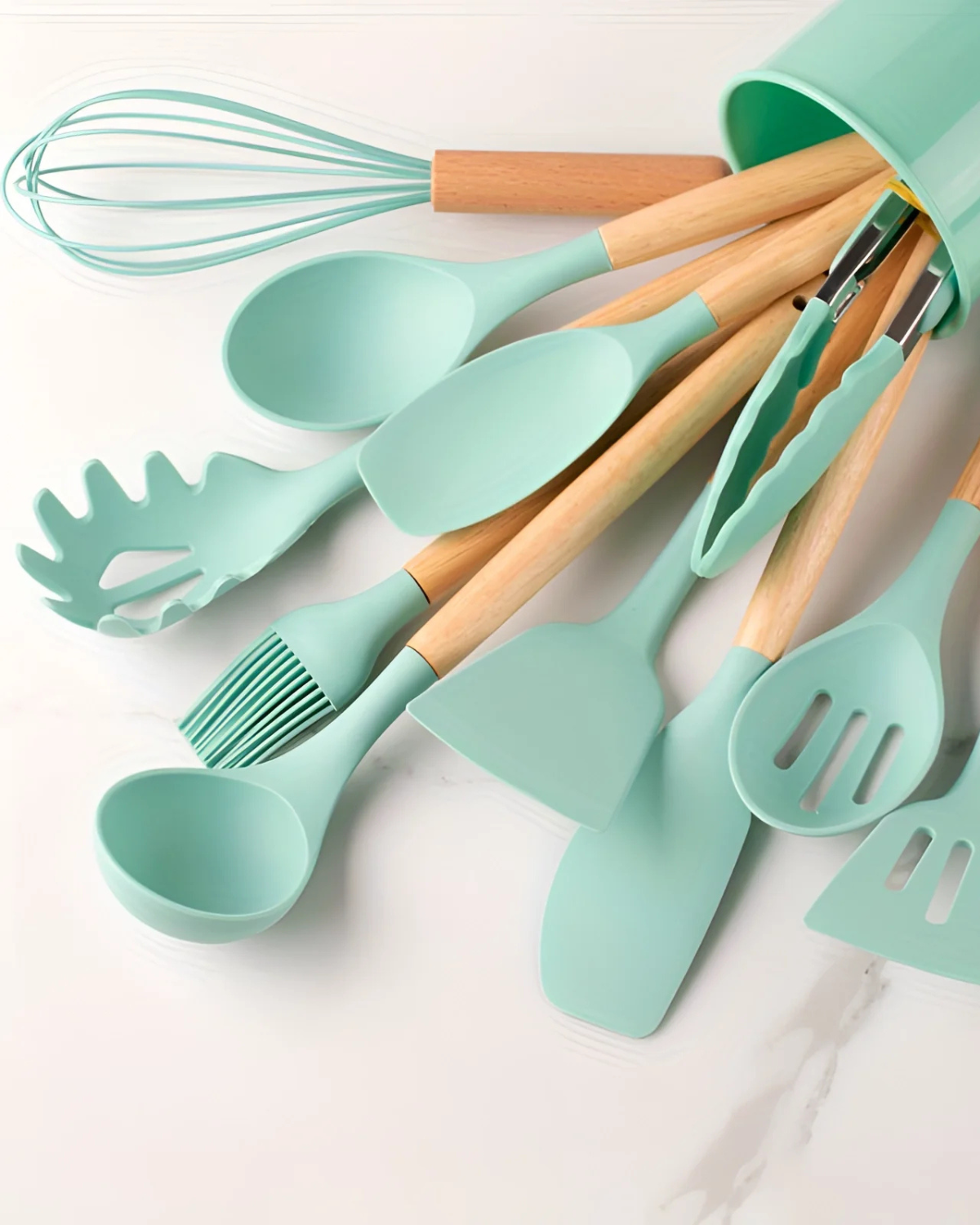 Naturéa – Eco-friendly Silicone Kitchen Set with Bamboo Handles (12-piece)
