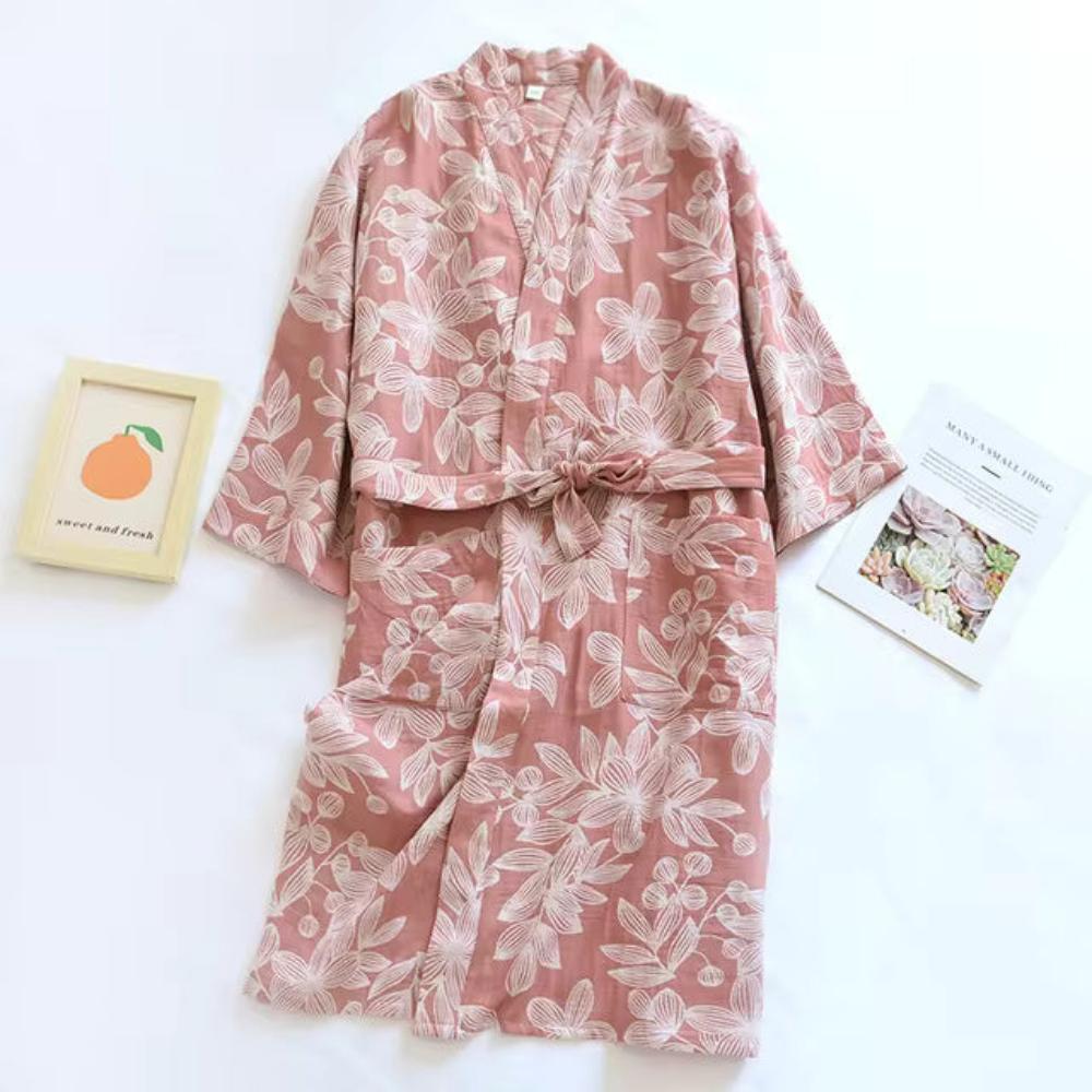 SereniLoom – Soft & Breathable Kimono Bathrobe of Luxury Cotton for Relaxing Moments