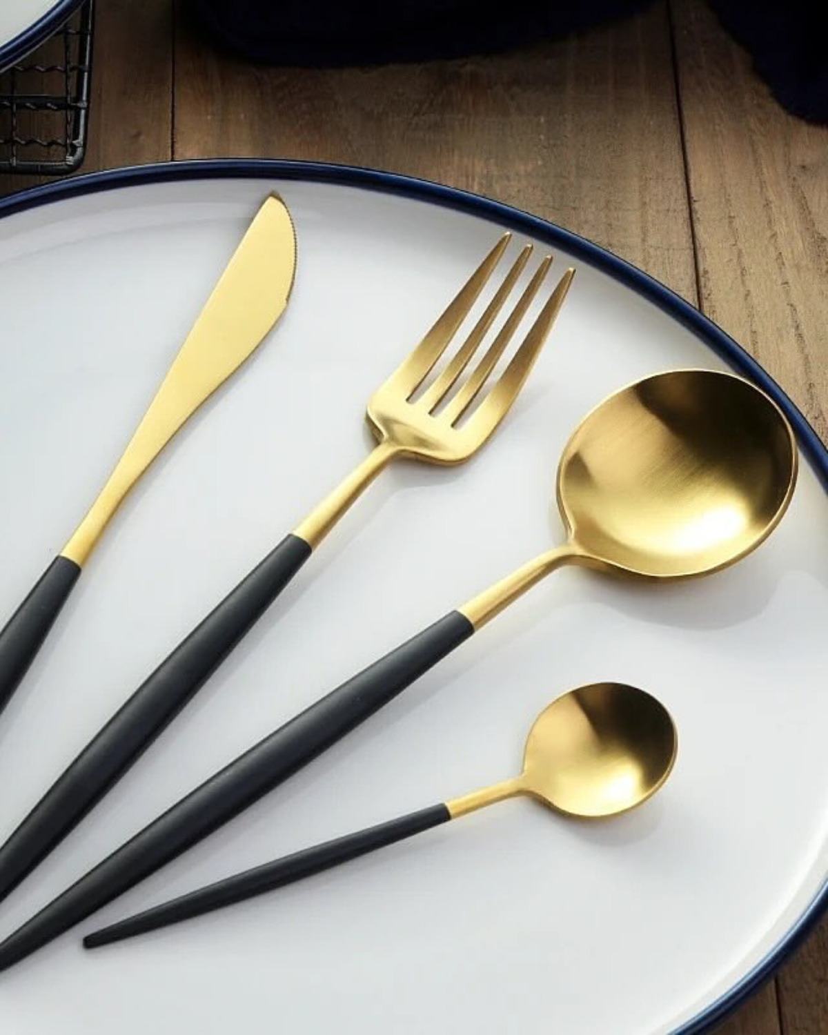 La Lumine – Luxury Cutlery Set with Gold Accents & Matte Black Handles