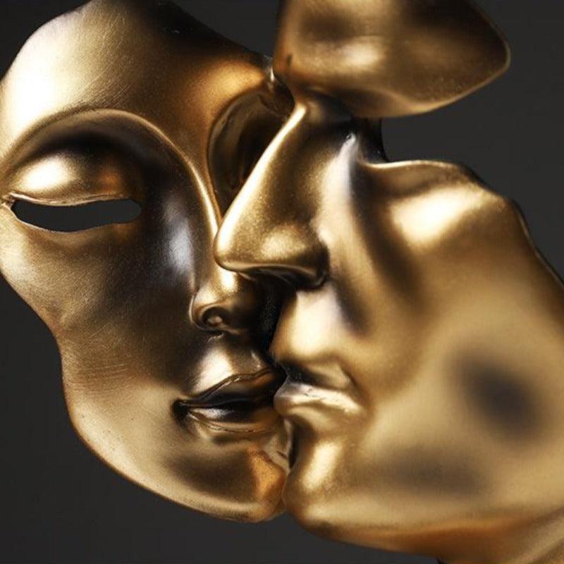 EternalEmbrace – Luxury Romantic Sculpture with Timeless Elegance