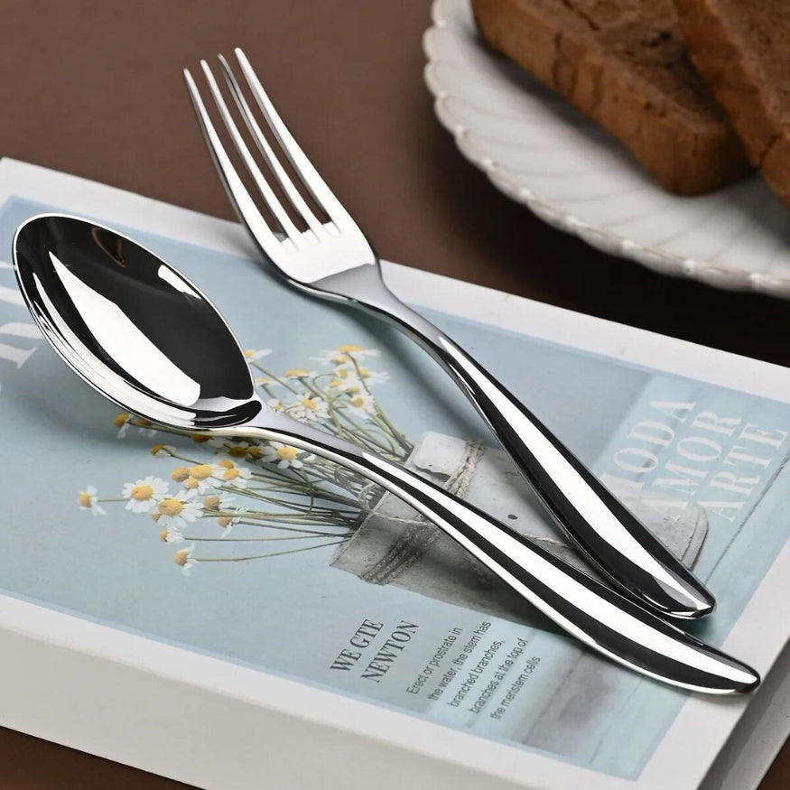 LumiForge Luxe Cutlery Set – Stylish Stainless Steel Design for a Refined Dining Table Experience