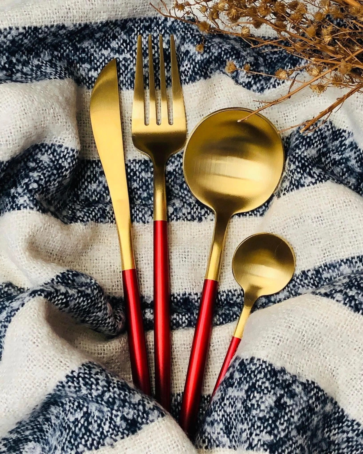 La Lumine – Luxury Cutlery Set with Gold Accents & Matte Black Handles