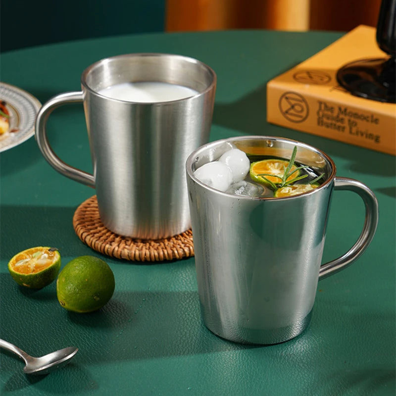 SteelAura Luxe Thermo Mug – Stylish Stainless Steel Cup for a Modern Interior
