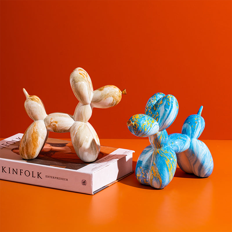 GraffiLuxe – Unique Abstract Statuette with Artistic Flair