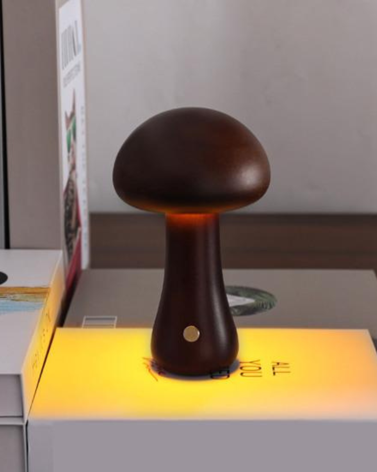 The Mushroom Glow – Wooden Table Lamp with Organic Shape and Warm Ambiance