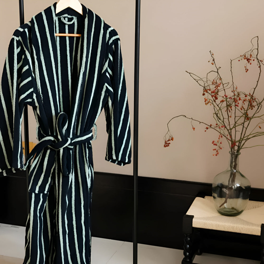 VelvetDawn – Elegant Bathrobe of Luxury Cotton with Timeless Stripe Details