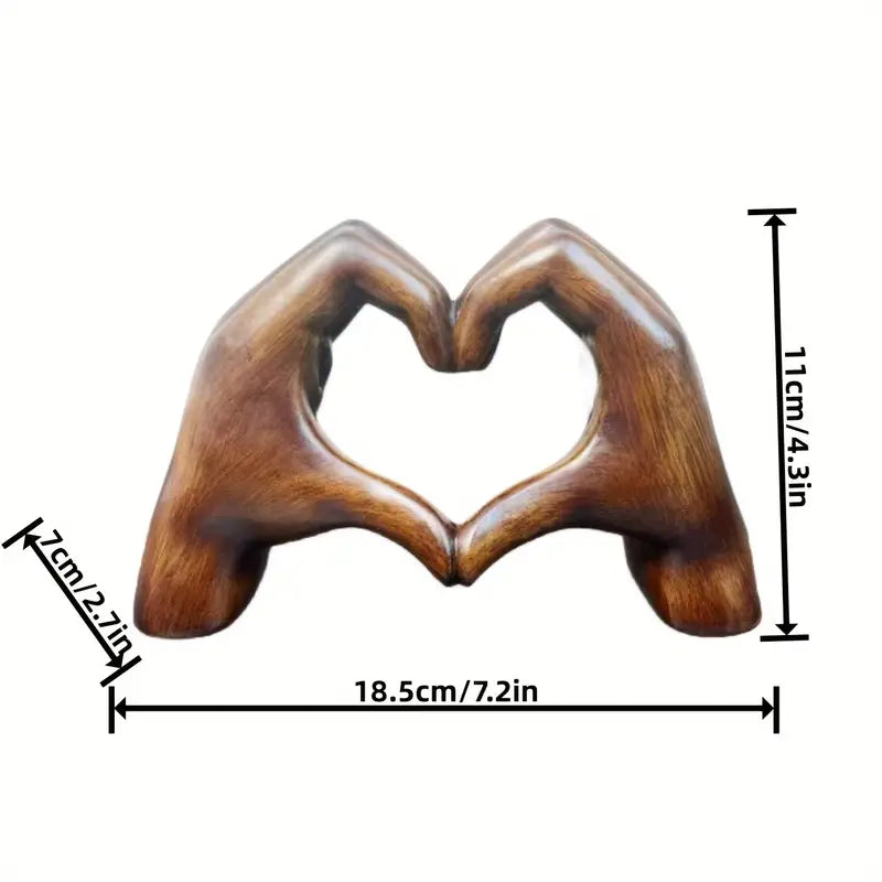 HeartEvoke – Elegant Resin Sculpture for Timeless Romance