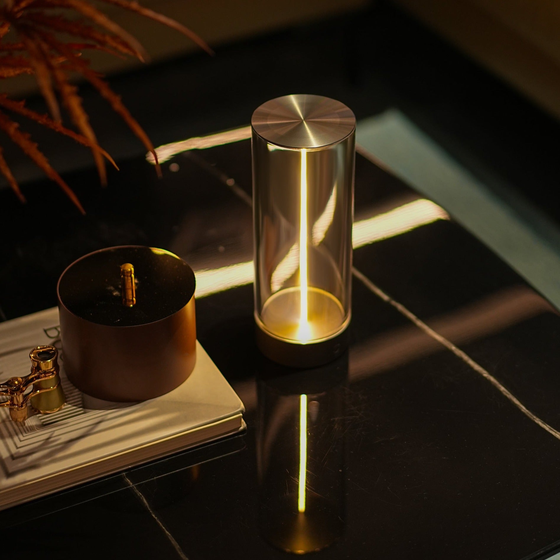 LumiRay – Modern Table Lamp with Enchanting Cylindrical Light Design