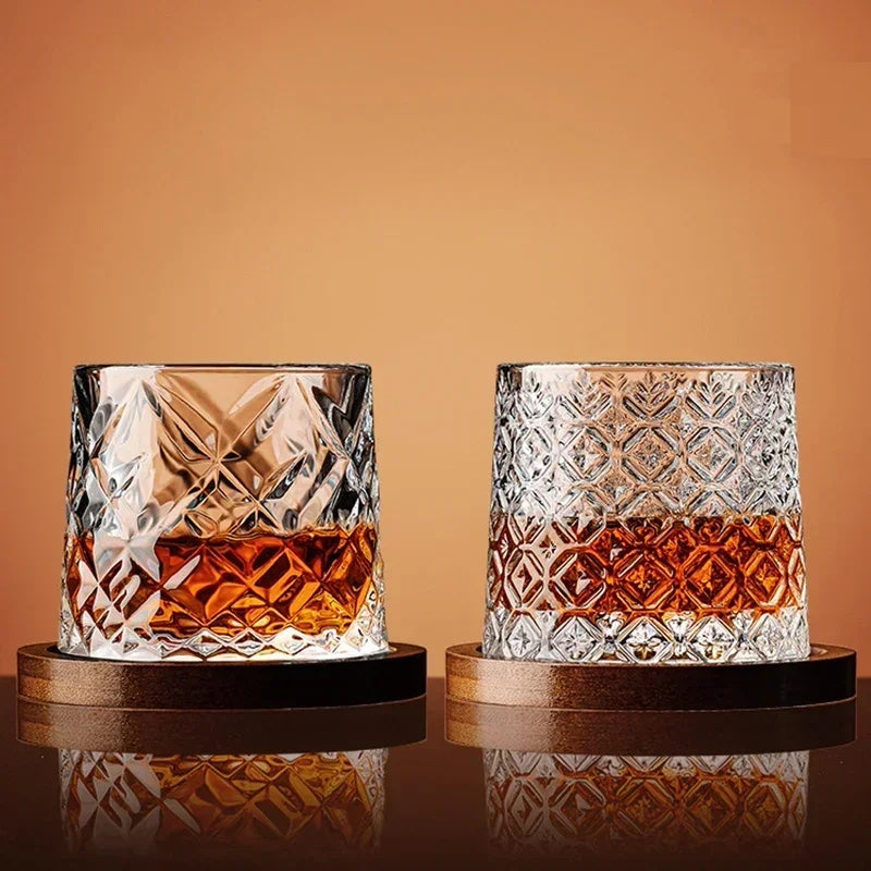 Set de verres à whisky en cristal avec sous-verre en bois et motif taillé