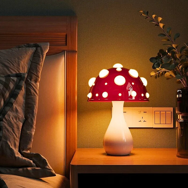 MushGlow – Magical Table Lamp with Atmospheric Mushroom Design