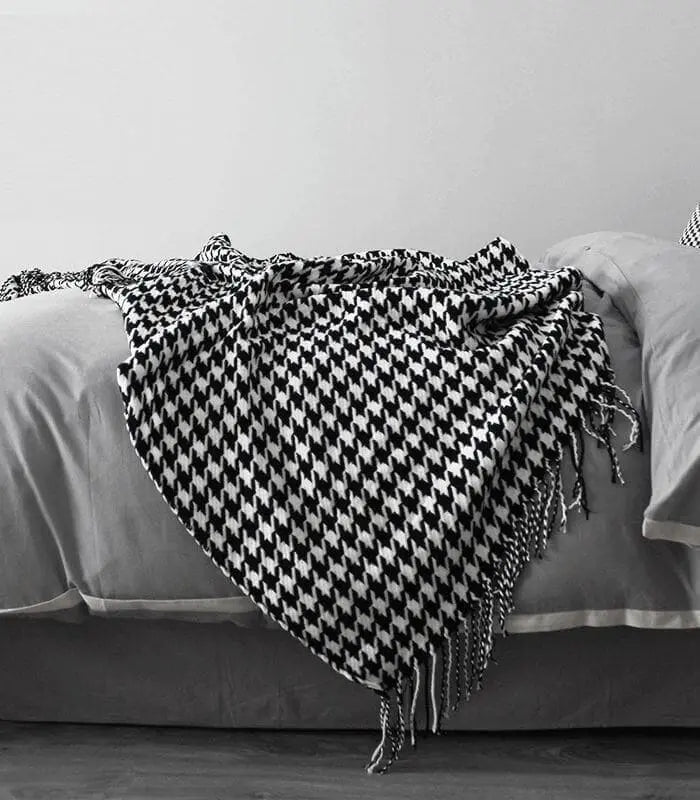Étoile Noir – Luxury Houndstooth Plaid with Timeless Elegance