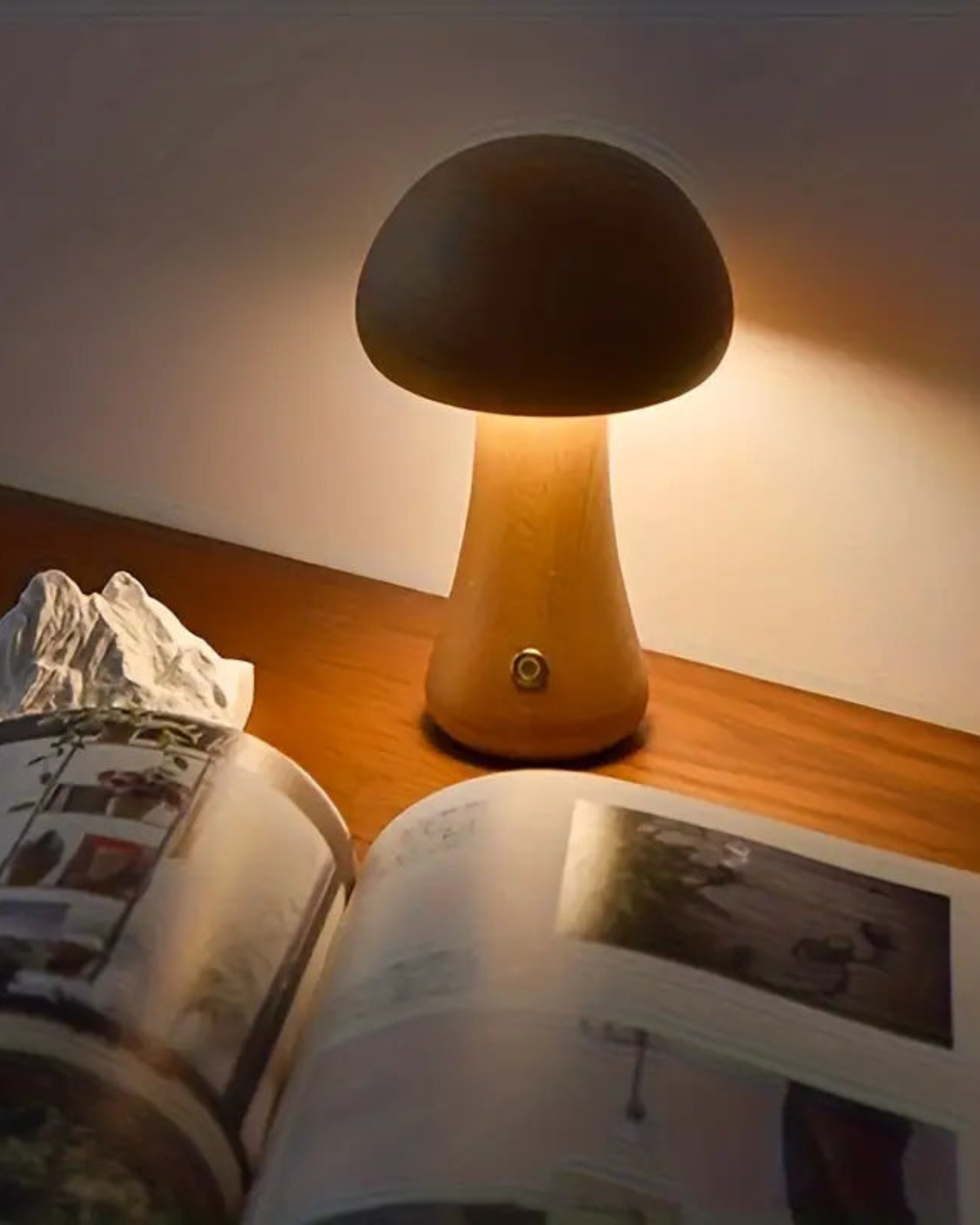 The Mushroom Glow – Wooden Table Lamp with Organic Shape and Warm Ambiance