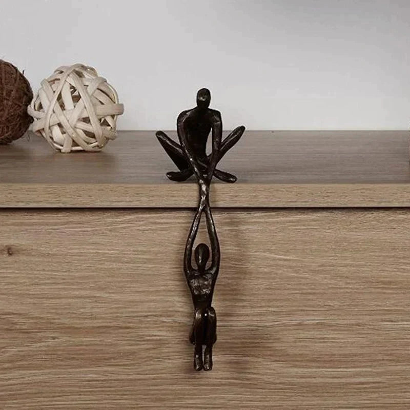 BalanceArt – Elegant Sculpture Figurine for Harmony and Love