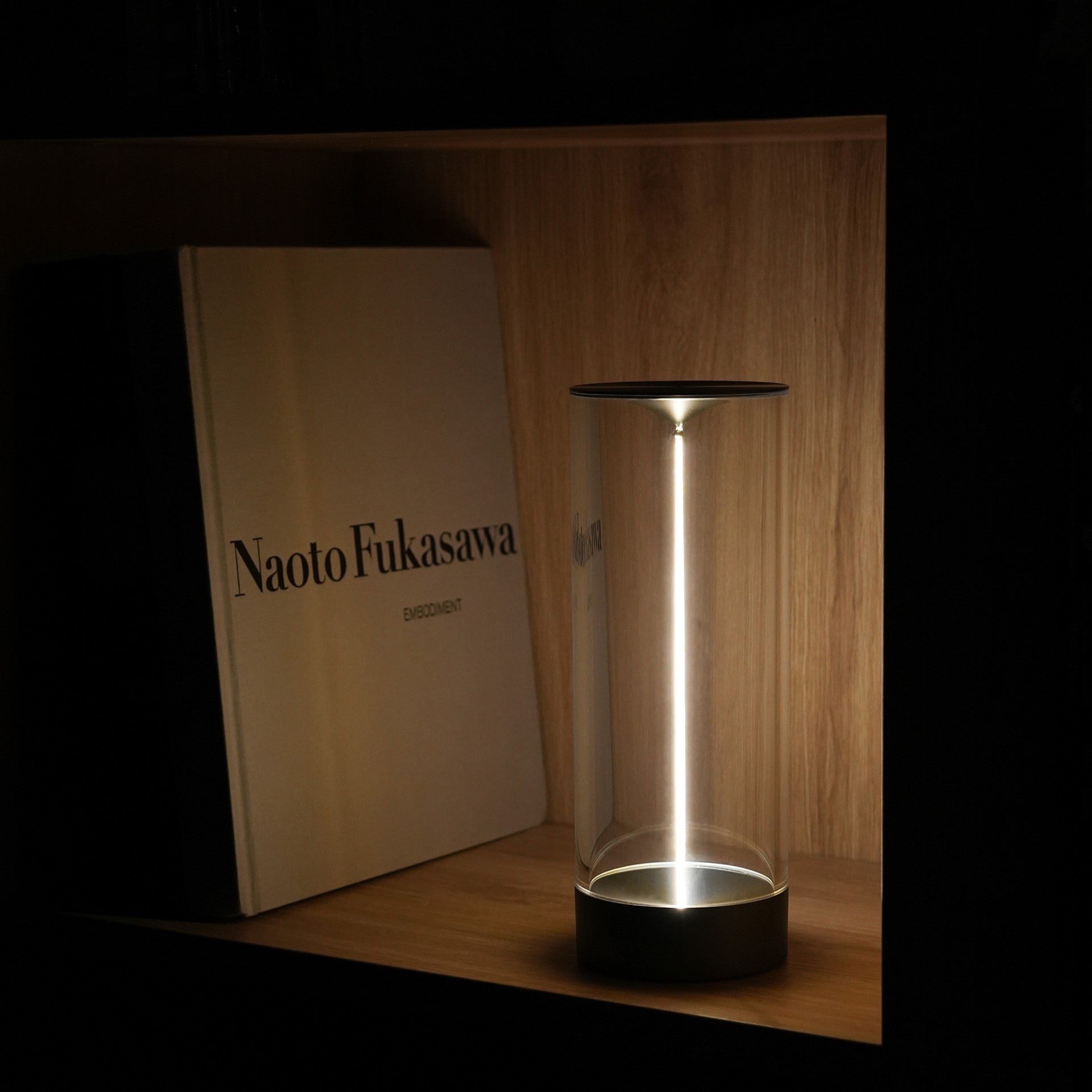 LumiRay – Modern Table Lamp with Enchanting Cylindrical Light Design
