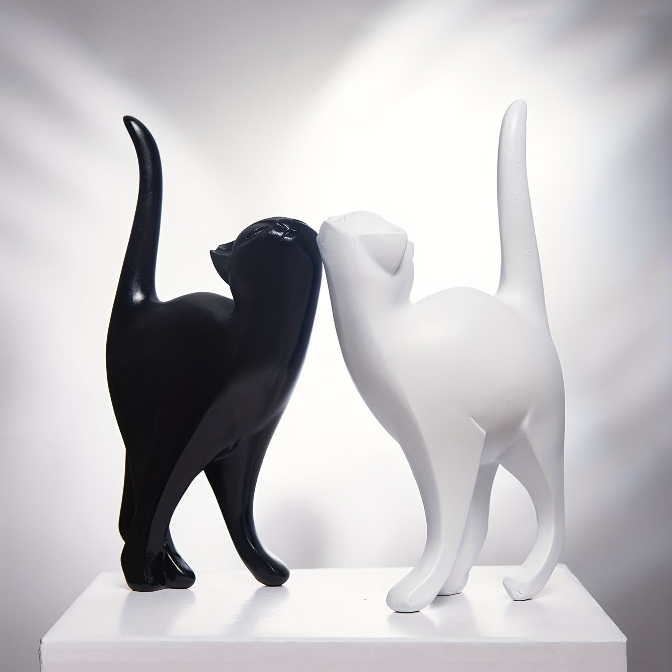 Nordic Whiskers – Handmade Decorative Cat Statue with Scandinavian Charm