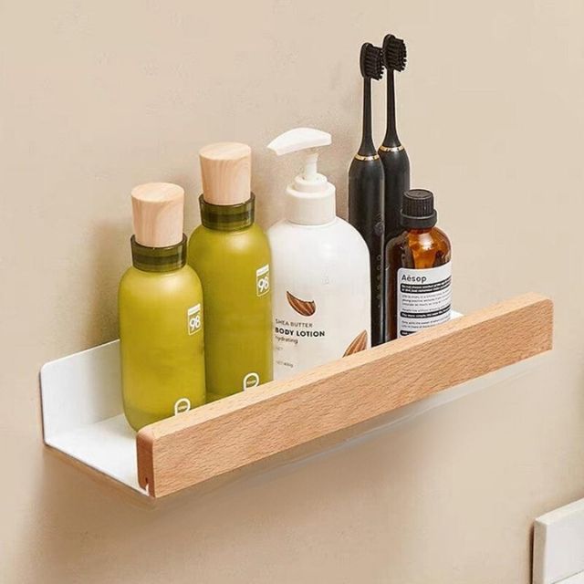 WoodHaven – Rustic Bathroom Rack with Drill-Free Assembly