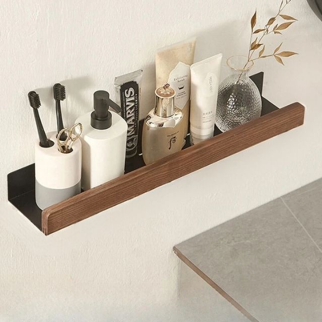 WoodHaven – Rustic Bathroom Rack with Drill-Free Assembly