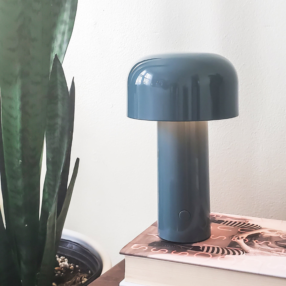 MushLuxe – Cordless Table Lamp with Mushroom Design for Cozy Corners