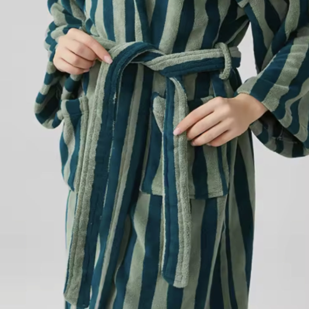 VeluLuxe – Silky Soft Bathrobe with Hotel-Worthy Allure for Ultimate Relaxation