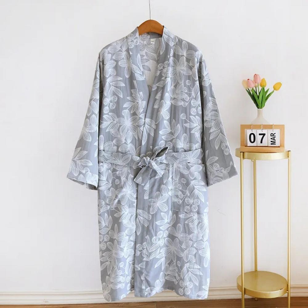 SereniLoom – Soft & Breathable Kimono Bathrobe of Luxury Cotton for Relaxing Moments