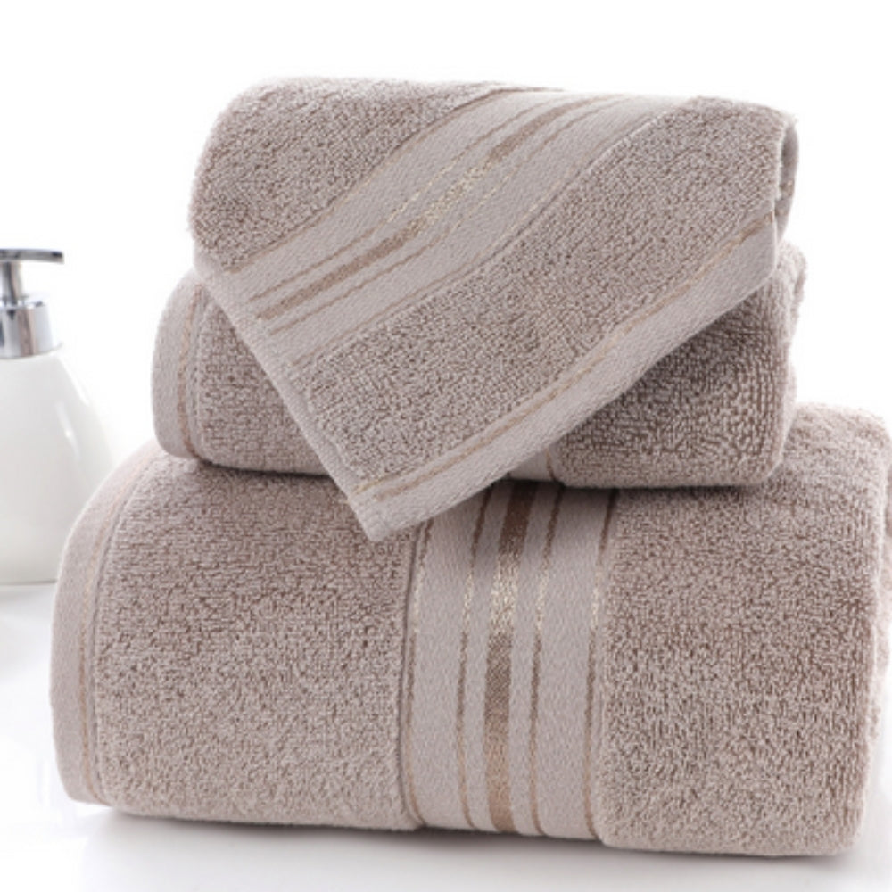 LumiLuxe Egyptian Towel Set – Soft Luxury for a Refined Bathroom