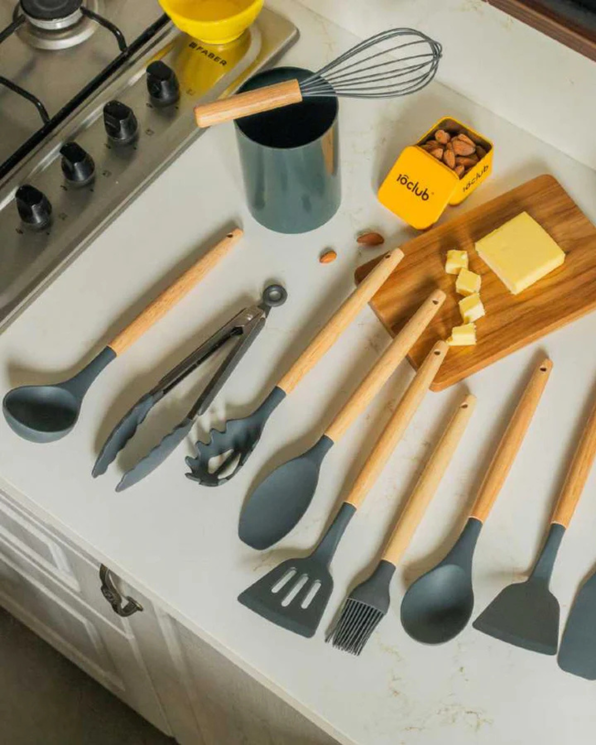 Naturéa – Eco-friendly Silicone Kitchen Set with Bamboo Handles (12-piece)