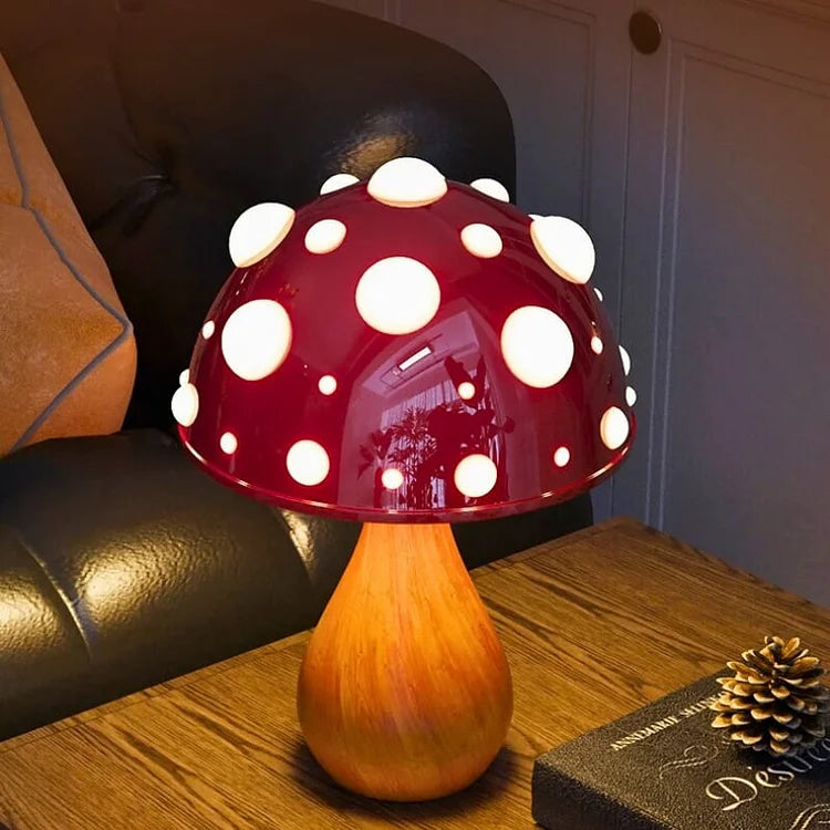 MushGlow – Magical Table Lamp with Atmospheric Mushroom Design