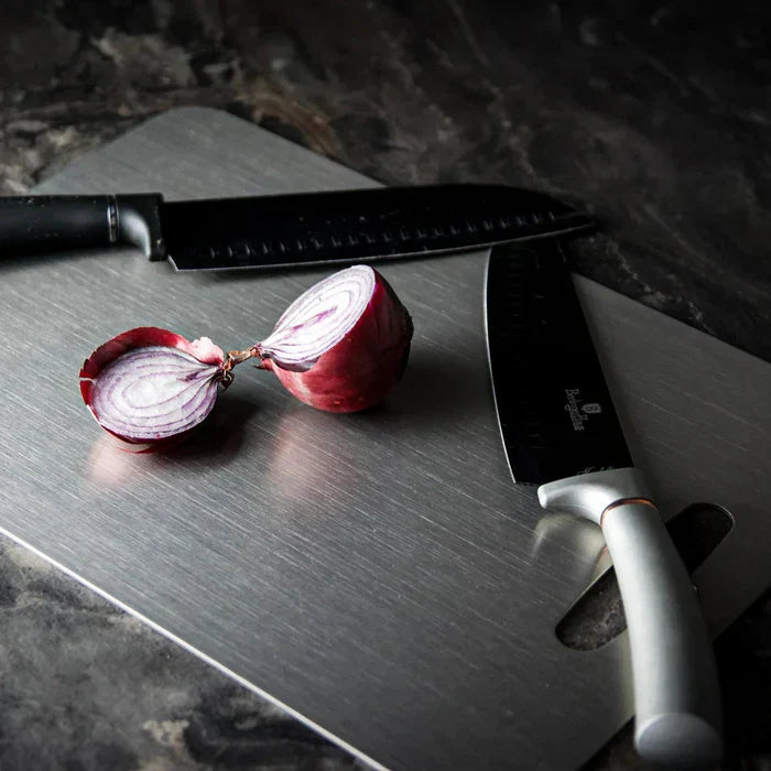 TitanEdge – 100% Stainless Steel Antibacterial Cutting Board for Hygienic and Durable Cooking