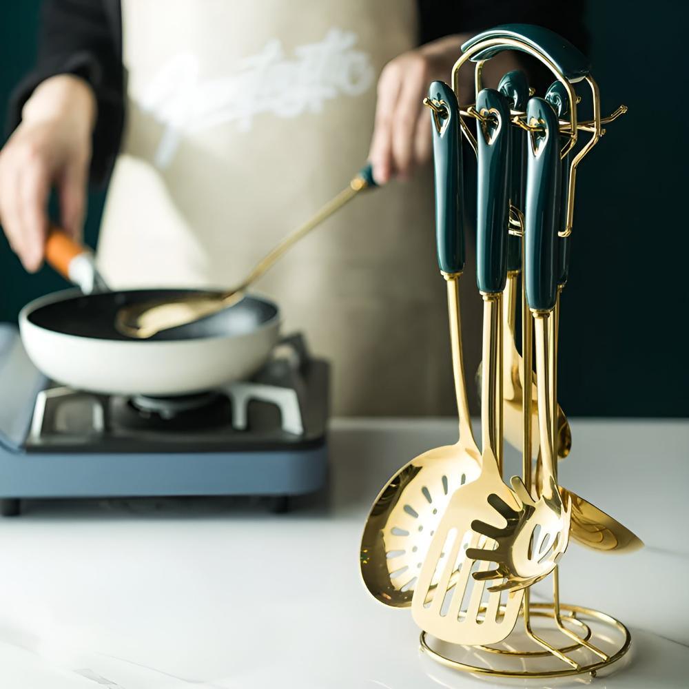 LuxeGold – Elegant RVS Kookgerei Set voor Stijlvol Koken en Serveren