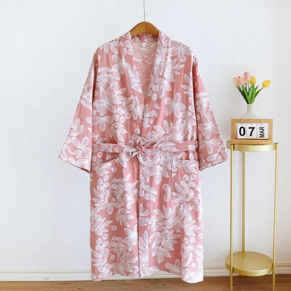 SereniLoom – Soft & Breathable Kimono Bathrobe of Luxury Cotton for Relaxing Moments