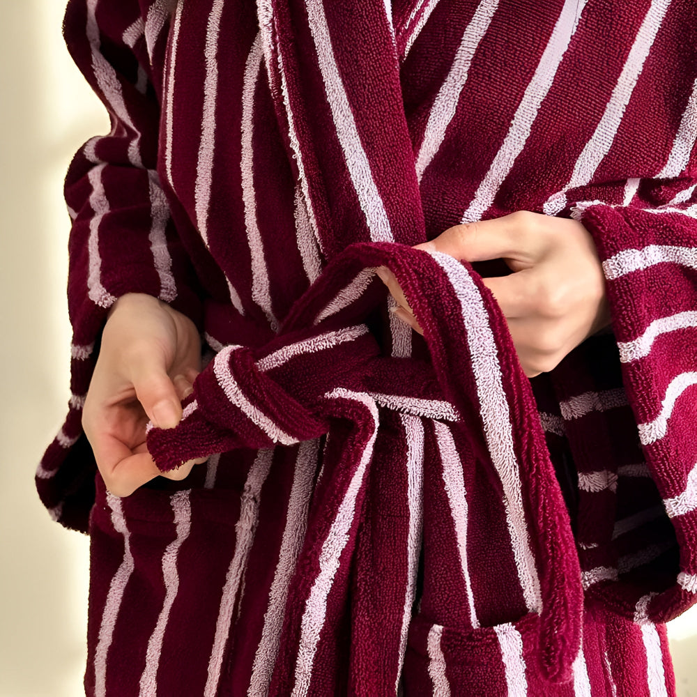 VelvetDawn – Elegant Bathrobe of Luxury Cotton with Timeless Stripe Details