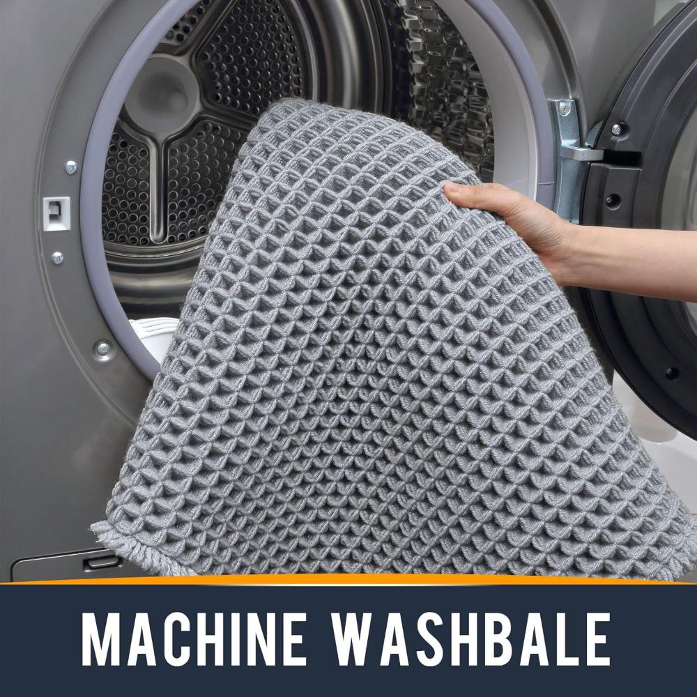 LuxeWeave – Waffle Structure Bath Mat with Ultimate Comfort & Absorption