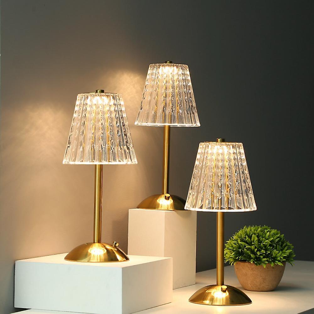 CrystalGlow – Luxury Table Lamp with Refined Crystal Elegance