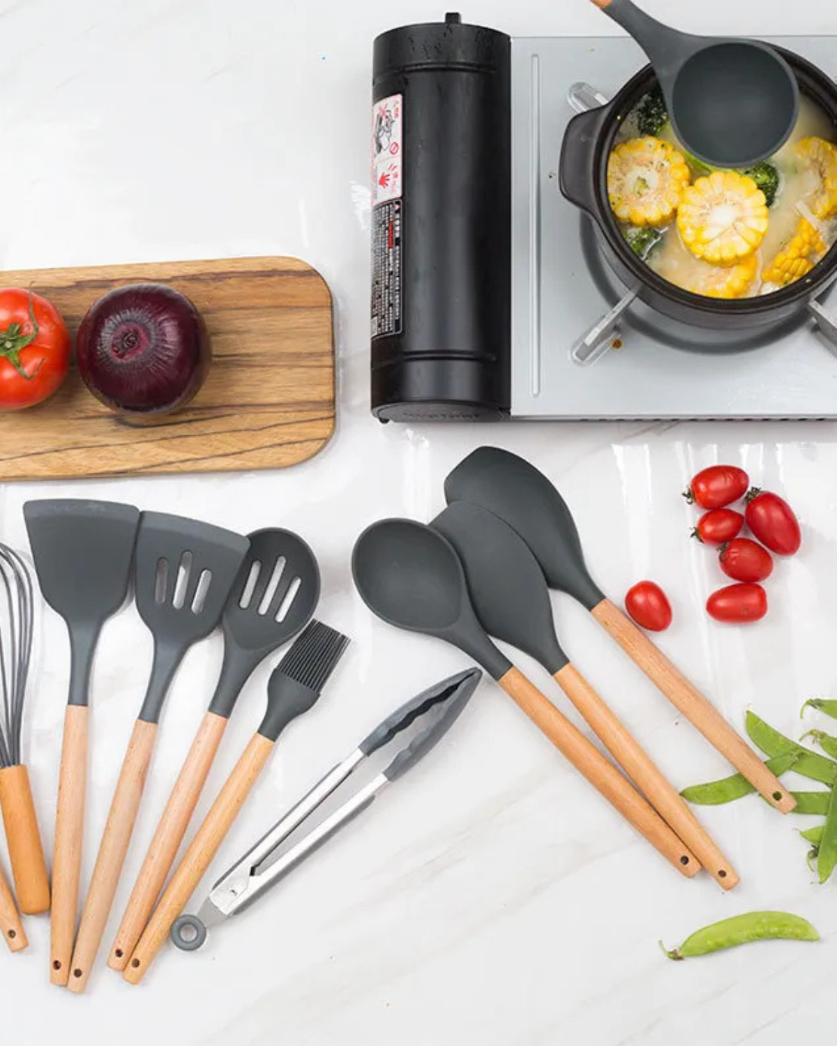 Naturéa – Eco-friendly Silicone Kitchen Set with Bamboo Handles (12-piece)