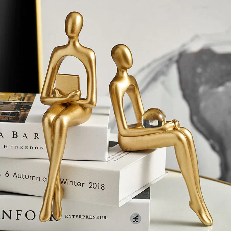 DecoraForm – Abstract Bookshelf Figures with Artistic Appearance