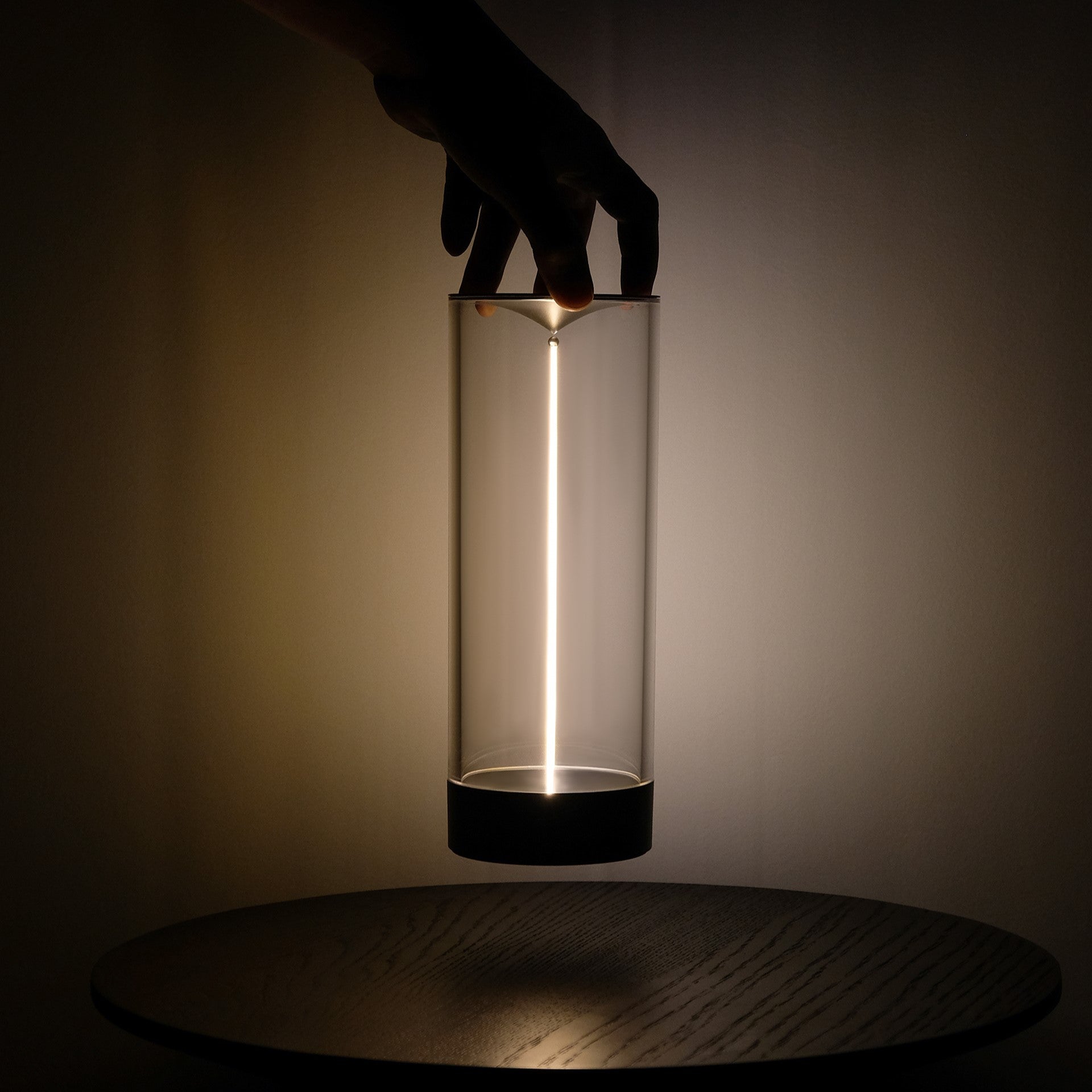LumiRay – Modern Table Lamp with Enchanting Cylindrical Light Design