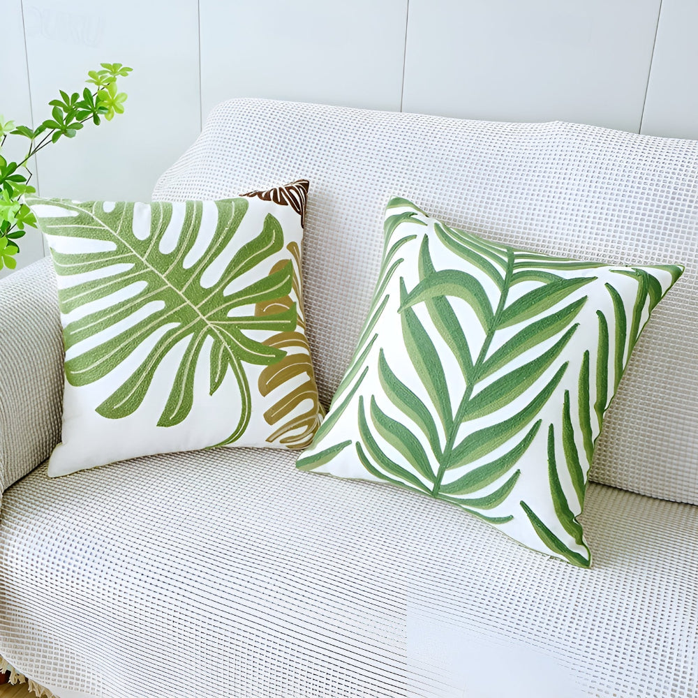 LeafLuxe Pillowcase – Stylish Natural Elegance for a Fresh Interior