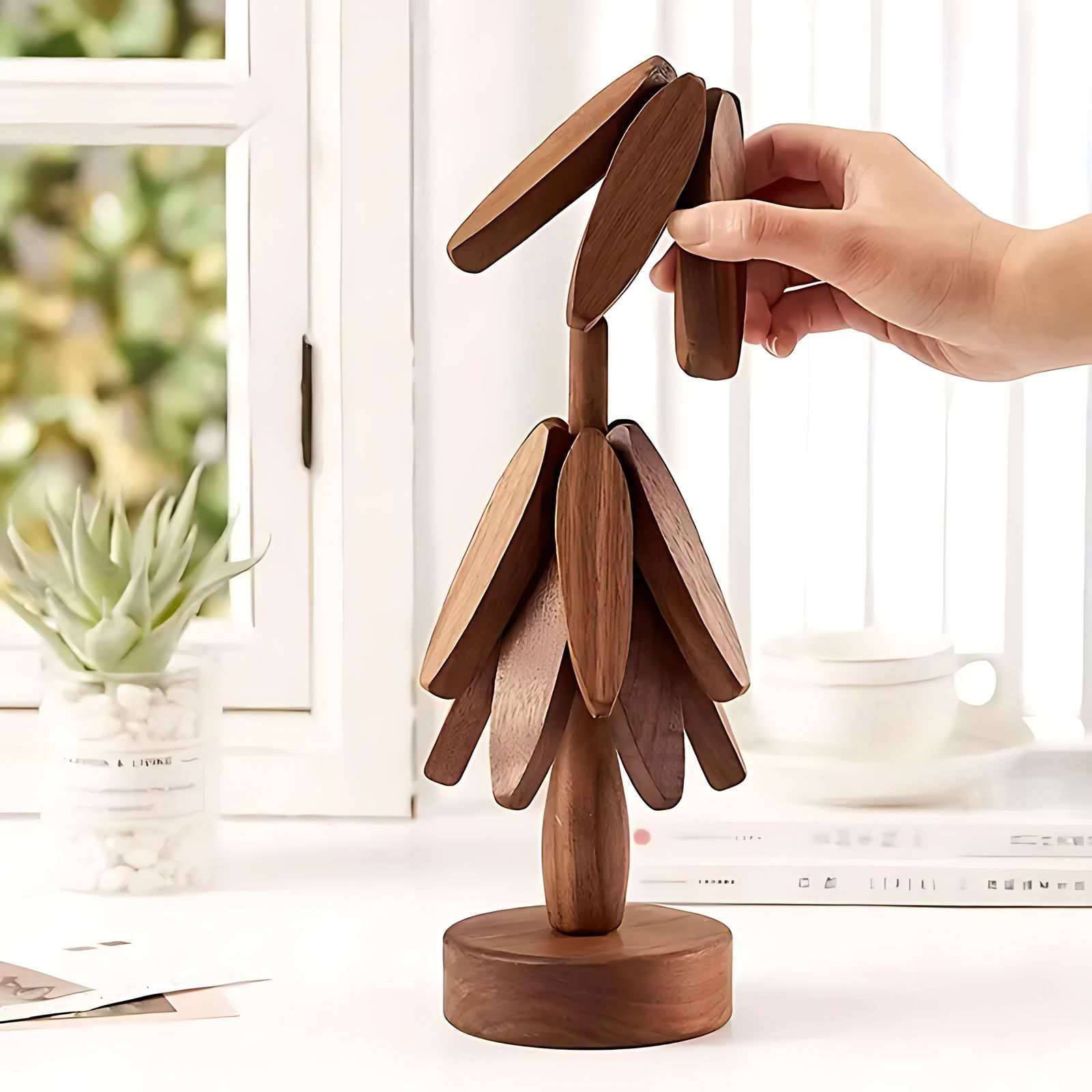 LumiWood – Elegant Wooden Coaster Set in Tree Design for a Stylish Interior