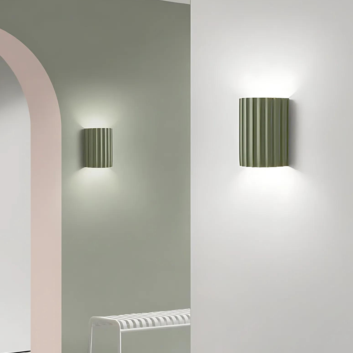 MuraleLuxe – Wall Lamp with Wavy Design for an Elegant Atmosphere
