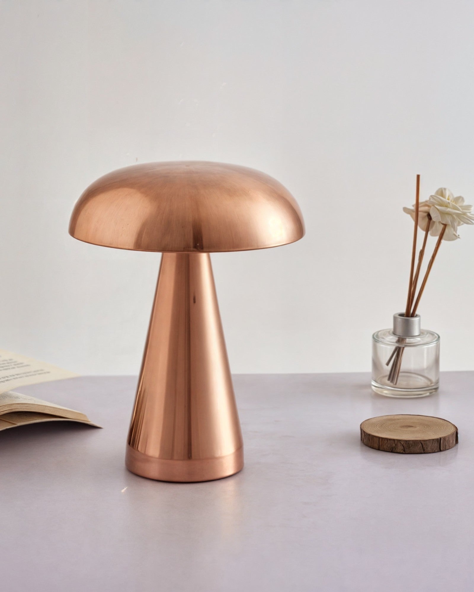 LumaLite – Rechargeable Table Lamp with 1800mAh Battery, USB-C and 3 Light Modes