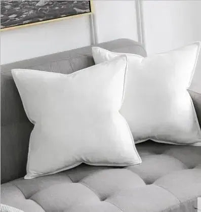 VelvetLux – Luxe Velvet Cushion Cover with Flannel Edge