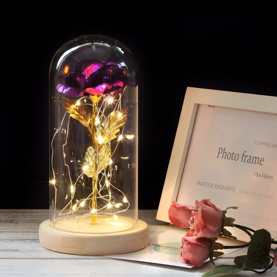 LumiRose – Eeuwige Roos in Glazen Koepel met Sfeervolle LED-Verlichting