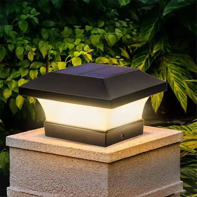 SolarLuxe – Stylish Solar LED Outdoor Lamp with Sustainable Design