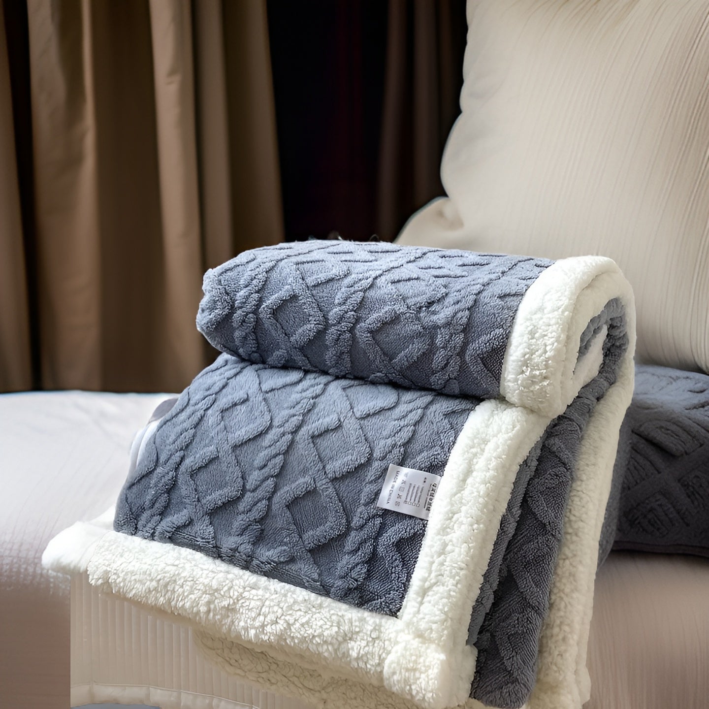WarmHaven – Luxury Two-Sided Fleece Blanket for Ultimate Winter Comfort